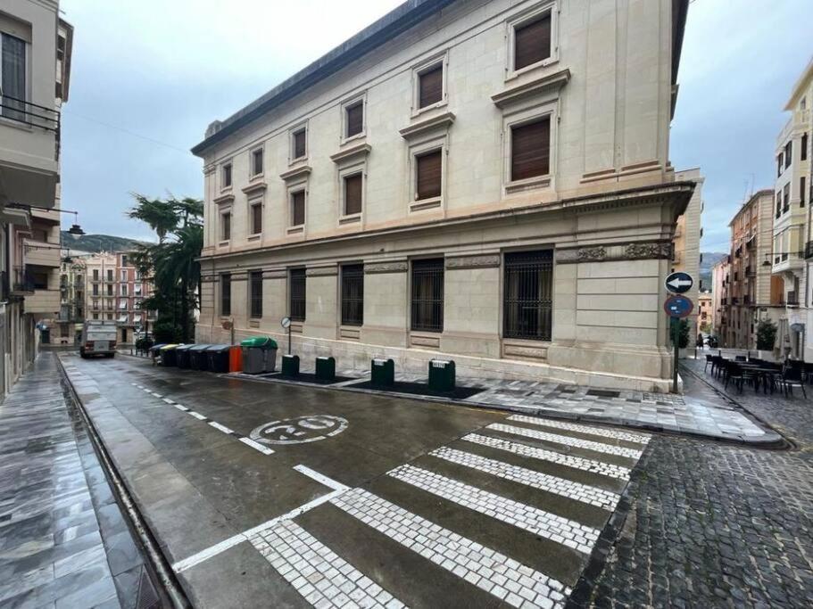 Pb Apartamento En Pleno Centro De Alcoy Exterior foto